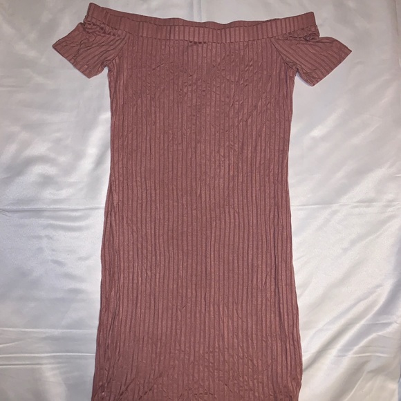 Pink off the shoulder Dress - Picture 1 of 2